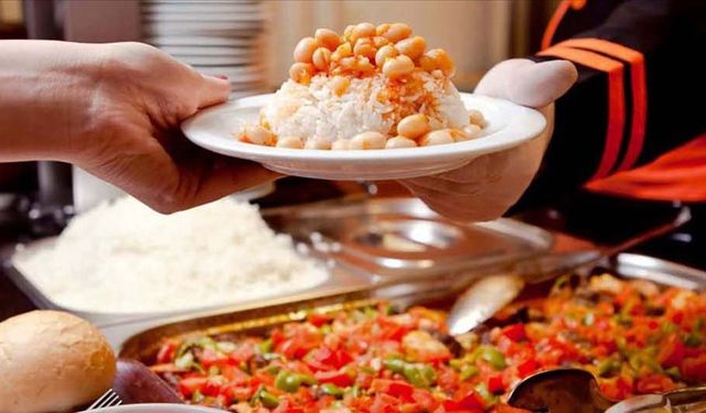 Akşam Geç Yemek Yemenin Zararları: Sessizce Gelen Sağlık Riskleri