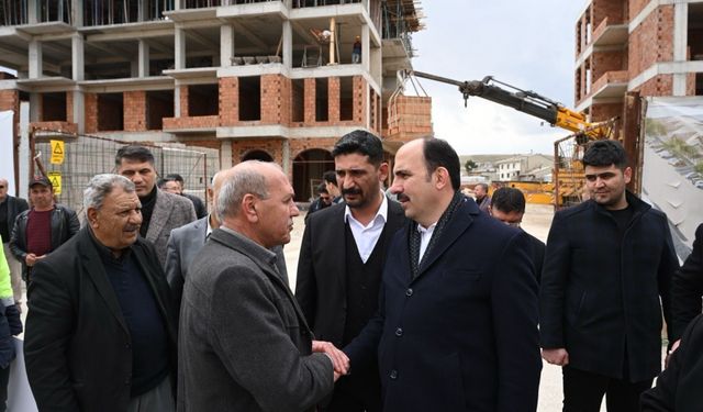 Konya Büyükşehir Belediye Başkanı Altay, Kadınhanı ve Sarayönü ilçelerini ziyaret etti