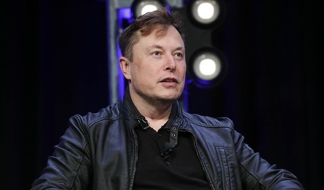 Elon Musk, beyin çipi yerleştirilen kişinin zihniyle bilgisayar faresini kontrol edebildiğini duyurdu