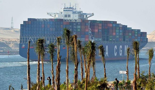 Orta Doğu'da çatışmalar Mısır'ı vurdu: Süveyş Kanalı gelirleri azaldı