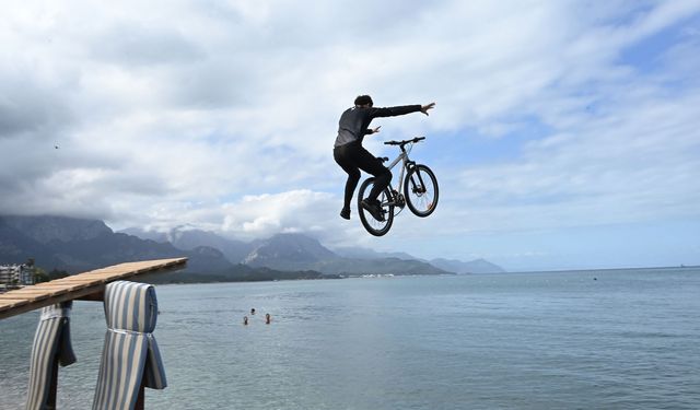 Antalya'da Sky To Sea Dağ Bisikleti Yarışı yapıldı