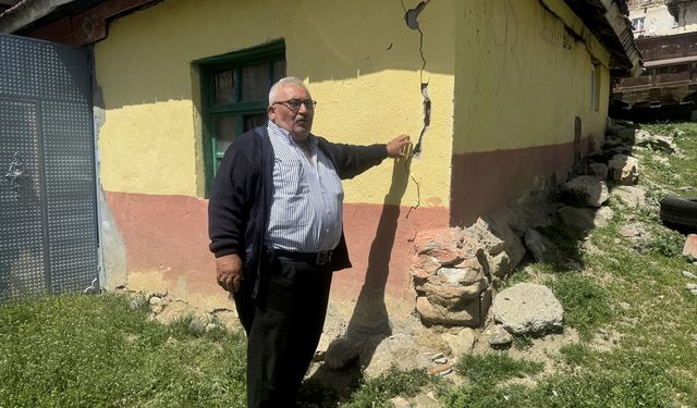 Yozgat'ta depremden etkilenen ilçe ve köylerde hasar tespit çalışmaları sürüyor