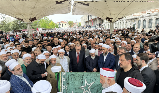 Erdoğan, İsmailağa şeyhi Hasan Kılıç'ın cenaze törenine katıldı