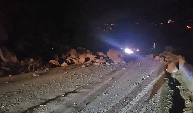 İstanbul Gaziosmanpaşa'da toprak kayması oldu