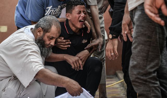 İsrail saldırılarında Gazze'de öldürülenlerin sayısı 34 bine yaklaştı