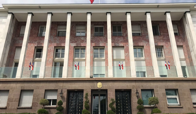 Fransa'nın Ankara Büyükelçiliği'nden "Fransız okulları" açıklaması