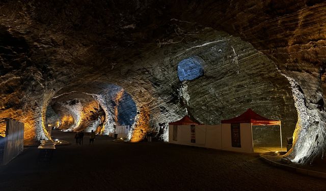 Iğdır'da mağaralarda düzenlenen festivale yaklaşık 25 bin ziyaretçi katıldı