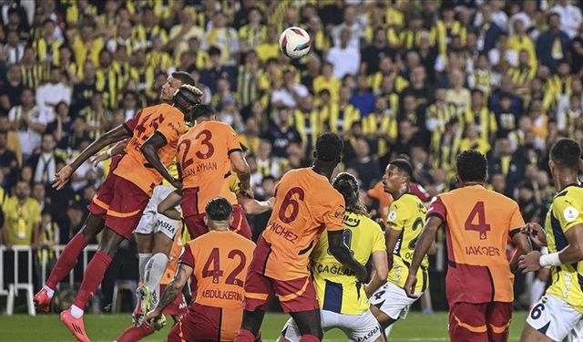 Galatasaray, nefes kesen derbide Fenerbahçe'yi mağlup etti!