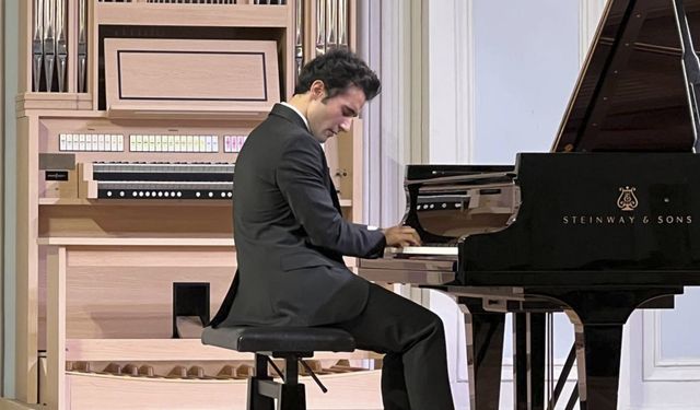 Genç Türk piyanistler ünlü Çaykovski Konservatuvarı'nda konser verdi