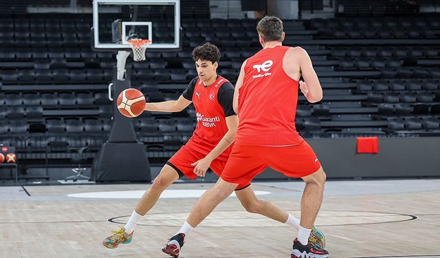 A Milli Erkek Basketbol Takımı'nda Macaristan maçları öncesi medya günü düzenlendi