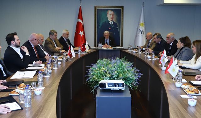 İYİ Parti Başkanlık Divanı, Dervişoğlu başkanlığında toplandı