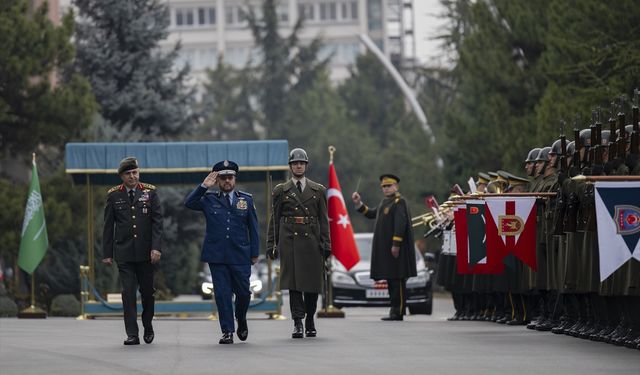 Genelkurmay Başkanı Orgeneral Gürak, Suudi Arabistanlı mevkidaşı Orgeneral er-Ruveyli ile görüştü