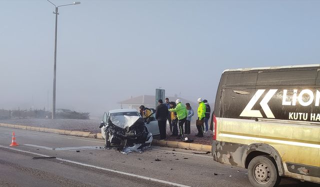 Konya'da iki trafik kazasında 2 kişi yaralandı