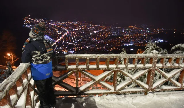 Ordu ve Gümüşhane'de kar etkili oldu