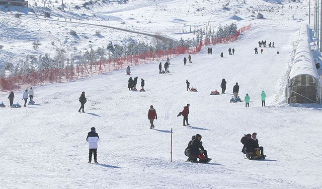 Yıldız Dağı'nda kayak sezonu açıldı