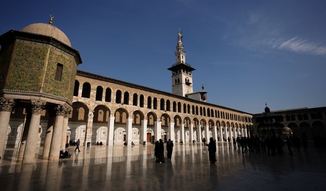 Şam'daki Emevi Camisi'nde cuma namazı kılındı