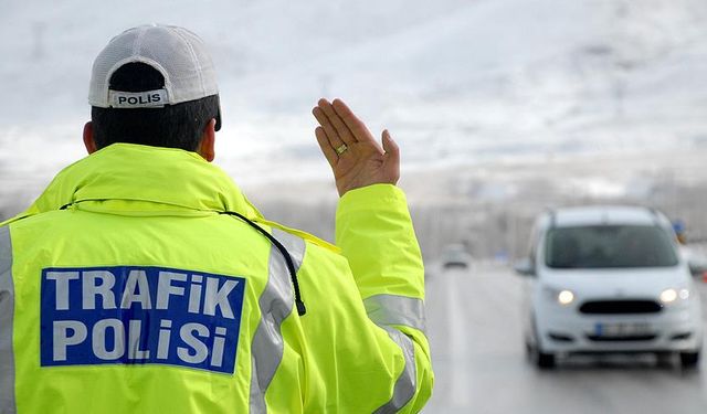 Muğla'da yılbaşı denetimlerinde 870 sürücüye trafik cezası kesildi