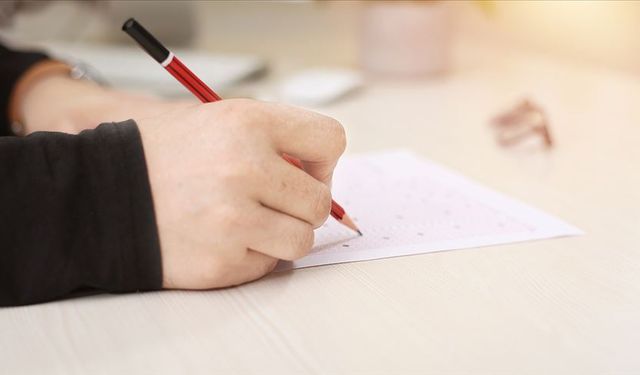 Bu yıl YKS'ye 2,5 milyondan fazla kişi başvuru yaptı