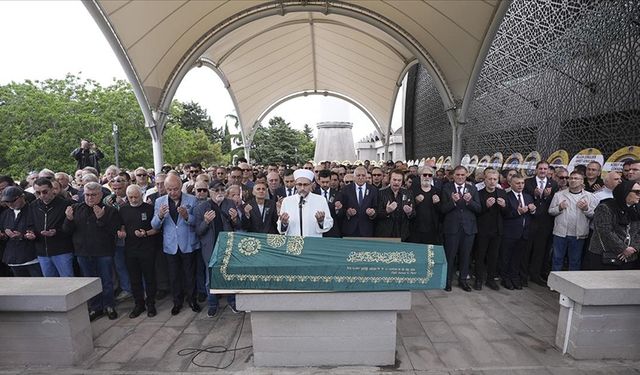 İlhan Şeşen son yolculuğuna uğurlandı