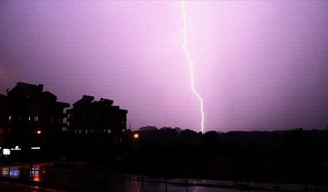 Meteoroloji uyardı: İç Anadolu'nun doğusunda gök gürültülü sağanak bekleniyor