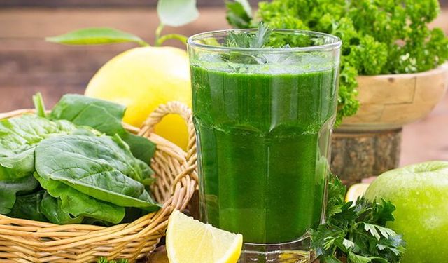 Evde Doğal Detoks Tarifleri 2025: Sağlıklı Yaşam İçin En Etkili Yöntemler