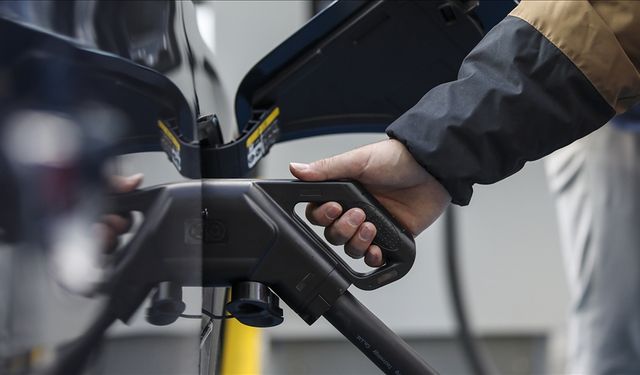 Türkiye'de Elektrikli Araç Şarj İstasyonları Sayısı 12 Bine Yaklaşıyor