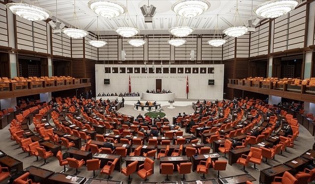 TBMM Genel Kurulu, Başkanlık Divanı oluşmadığı için toplanamadı