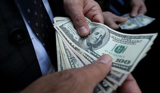 Dolar 2025 Sonunda Kaç TL Olur?