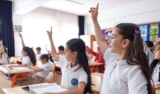 2025 Karne Günü Ne Zaman? Okullar Hangi Tarihte Kapanacak?