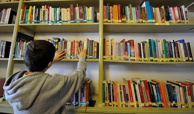 Veliler İçin Sınav Dönemi Rehberi: Çocuğunuzun Başarısı İçin Altın Öneriler