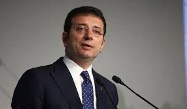 İBB Davası 54. gününde izleyiciler İmamoğlu'nun Babalar Günü'nü kutladı