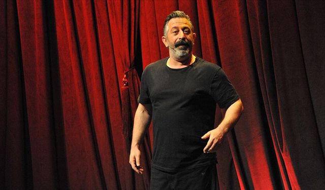 Cem Yılmaz Çanakkale’de rahatsızlandı: Ünlü komedyen hastaneye kaldırıldı