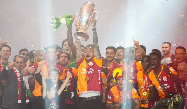 Galatasaray’dan Napoli'ye iki yıldız için rekor ücret talebi