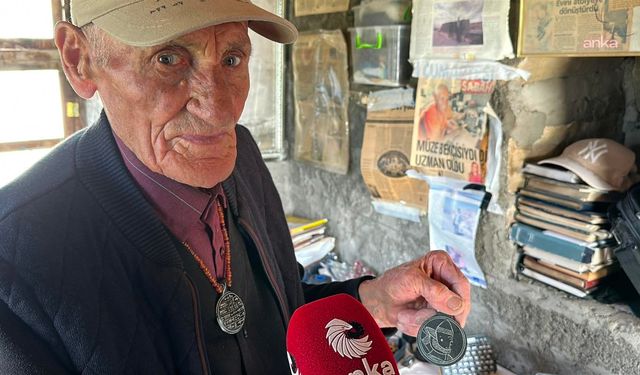 Dünyada Urartuca bilen 12 kişiden biri olan 84 yaşındaki Mehmet Kuşman: "22 yılda 650 kelime öğrendim"