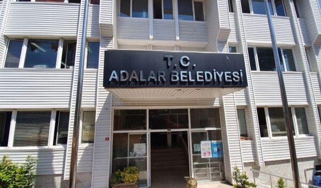 Adalar Belediyesi'ne operasyon: Belediye Başkanı Ali Ercan Akpolat ve 41 şüpheli adliyeye sevk edildi