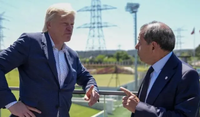 Efsane kaleci Oliver Kahn'dan Galatasaray'a sürpriz ziyaret