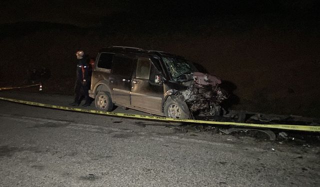 SON DAKİKA: Sivas Çeltek'teki feci trafik kazasında 3 ölü, 2 yaralı