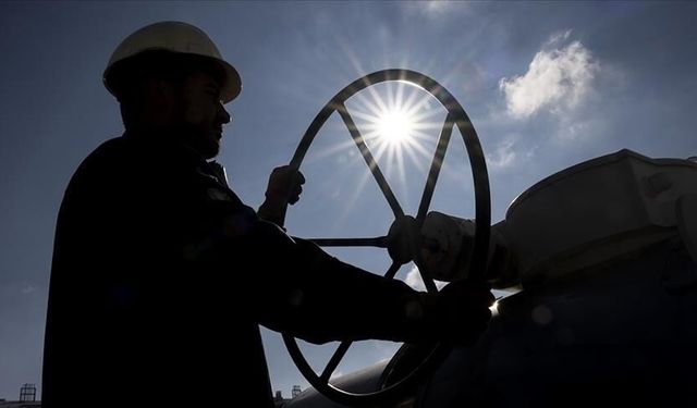 Brent petrol fiyatları geriledi: Hürmüz Boğazı ve ateşkes beklentileri piyasaları etkiledi