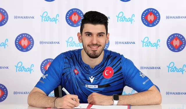 Milli Voleybolcu Efe Bayram Volley Prata'ya transfer oldu