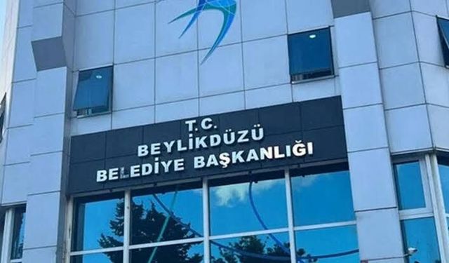 Beylikdüzü Belediyesi'ne operasyon: 27 gözaltı: