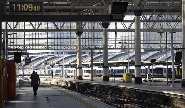 İspanya’da tren grevi: 320 sefer iptal edildi