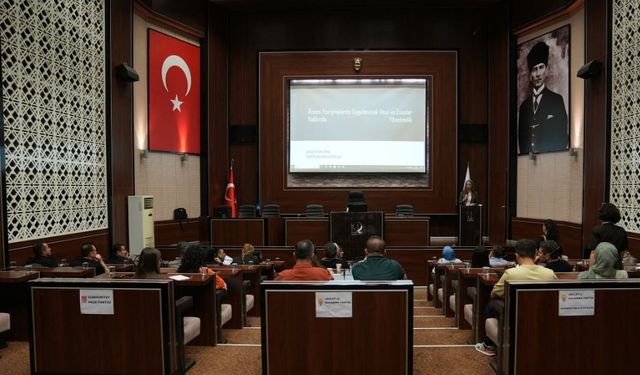 Keçiören Belediyesi’nde eğitim programı: Resmi yazışma usul ve esasları anlatıldı