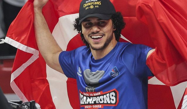 Shane Larkin'e Anadolu Efes'ten duygusal veda! Fenerbahçe'ye transferi bekleniyor