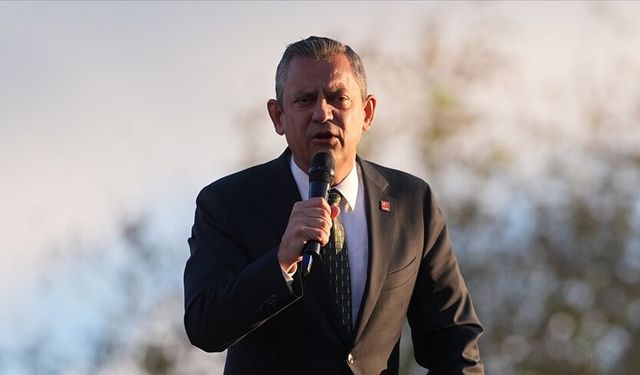 Özel, Trabzon'da: "Erdoğan’ın kazandığı dönemleri arkamızda bırakıyoruz"