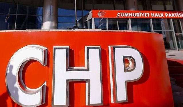 CHP’de olağanüstü kurultay süreci: İmzalar Genel Merkez’e iletildi