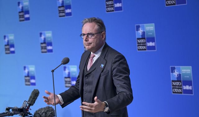 Savunma harcamalarının yüzde 60 arttığını açıklayan Belçika Başbakanı Bart De Wever'den Rusya'ya uyarı
