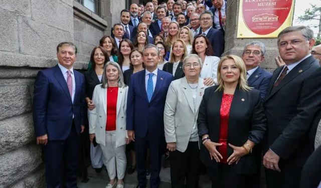 YENİ Parti'nin ilk kapalı grup toplantısı yapıldı: Grup yönetimi belli oldu