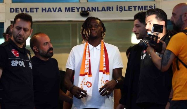 Galatasaray'ın yeni transferi Ugochukwu: "Buraya imza atmak büyük bir gurur"