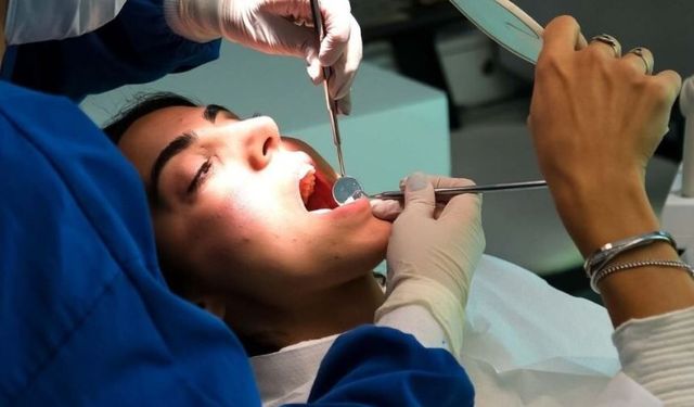 Dişler için tehlikeli ikili: Asit ve şeker