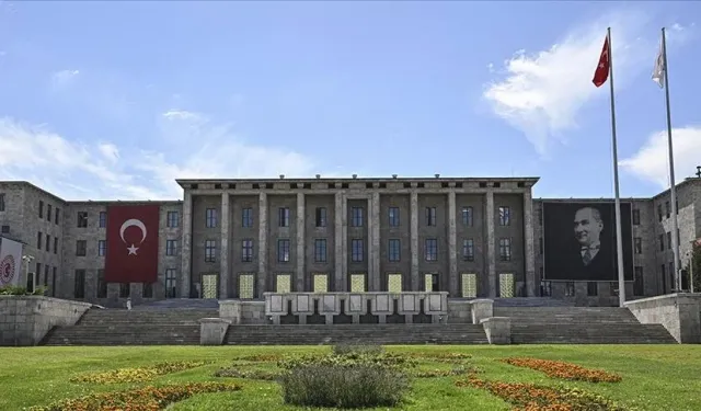 TBMM’de stajyer öğrencilere yönelik cinsel istismar davasında karar çıktı